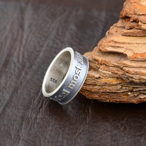 Personalisierter oxidierter Silber-Namensring, individuell geprägtes Band mit Datumsgravur