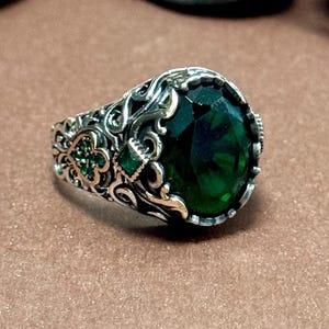Handmade Emerald Color Ring, 925 Sterling Silver Green Stone Ring for Men,  Vintage Signet Ring, Unique Men&#39;s Jewelry, Gift for Him