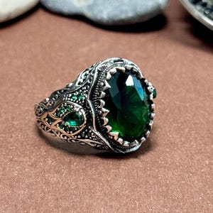 925 Sterling Silver Green Stone Ring for Men, Handmade Emerald Color Ring, Vintage Signet Ring, Unique Men&#39;s Jewelry, Gift for Him