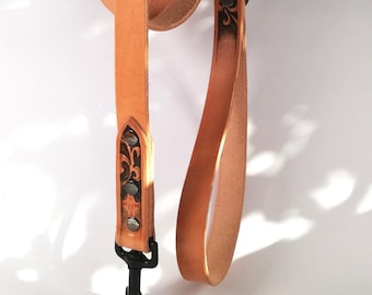 Guinzaglio in pelle per cani / Guinzaglio personalizzato / Guinzaglio in pelle per cani inciso abbinato al collare / SET collare e guinzaglio per cani