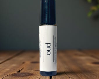 Oud Roll-On Fragrance Oil 10mL: Rich Amber and Sandalwood Perfume Oil for Men and Women, Vegan & Phthalate-Free, Inspired by Oud Wood