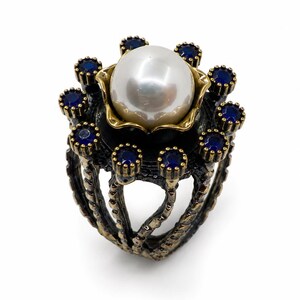 Perlen- und Lapislazuli-Kronenring: Bronzener Halo auf geteiltem Sterlingsilberring