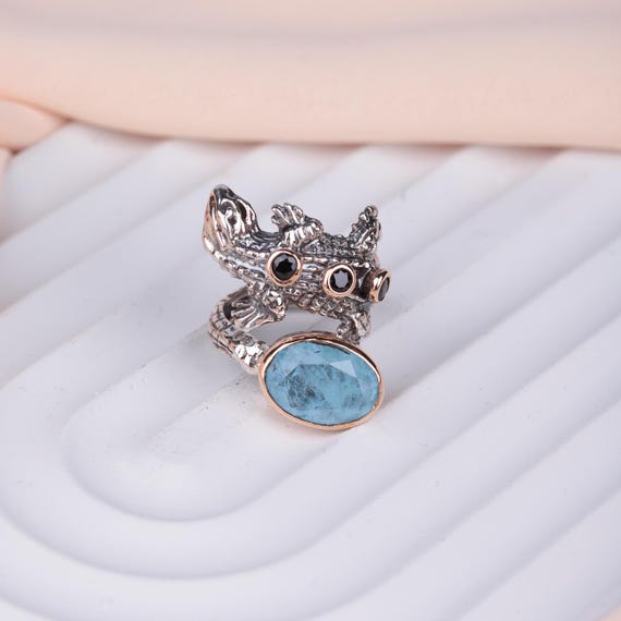 Adjustable Blue Quartz Crocodile Ring – Gold-Plated with Black Zircon Accents – Bold & Elegant Women Ring – Valentines Day Gift, Animal Ring