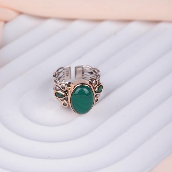 Adjustable Green Agate Ring – Gold-Plated Ottoman-Inspired Women’s Jewelry – Hürrem Sultan Style – Elegant Valentine’s Day Gift, Women Rings