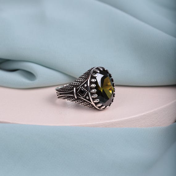 Modern Elegance Meets Vintage Charm – Peridot & Mystic Topaz Men's Ring – Ottoman Style Handmade Jewelry – Valentine’s Day Gift for Him