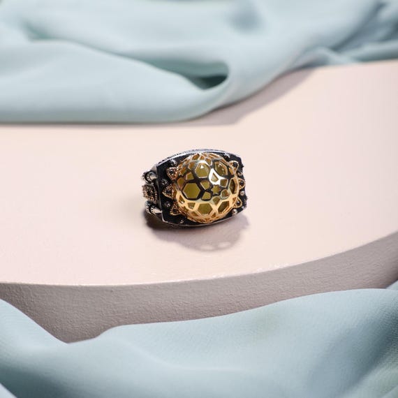 One-of-a-Kind Sterling Silver Men’s Ring with Agate Stone, Gold-Toned Mosque Dome – Islamic Spiritual Jewelry,Sultan Ahmed Mosque Model Ring