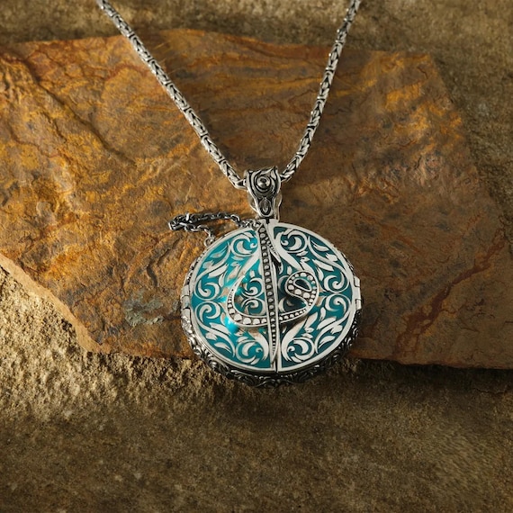 Elif Vav Locket Necklace –Handmade Sterling Silver Islamic Pendant with Arabic Calligraphy, Unique Spiritual Jewelry, Islamic Gift, Eid Gift