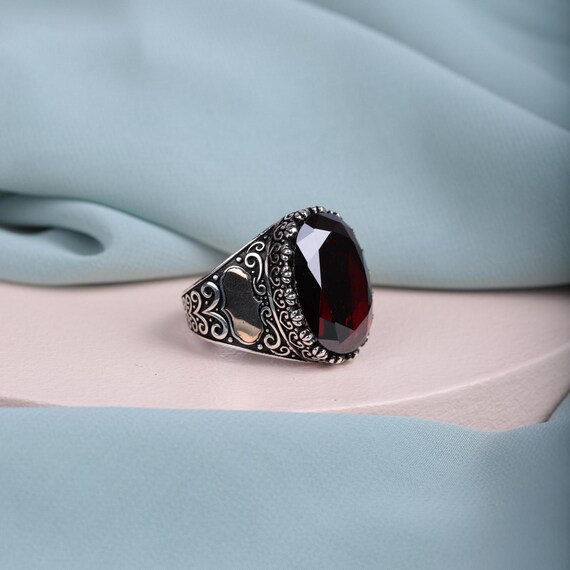 Men's Elegant Oval Zircon Ring with Gold Plate Detailing,Ottoman Style,Gift For Men,Valentine's Day,Red Zircon,Black Zircon