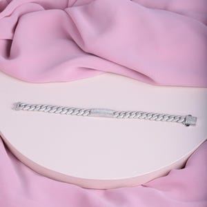 Luksusowa bransoletka z ogniw kubańskich Iced Out - damski łańcuszek z cyrkonii Micro Pave - regulowana biżuteria z błyszczącym oświadczeniem - srebrna bransoletka Dainty