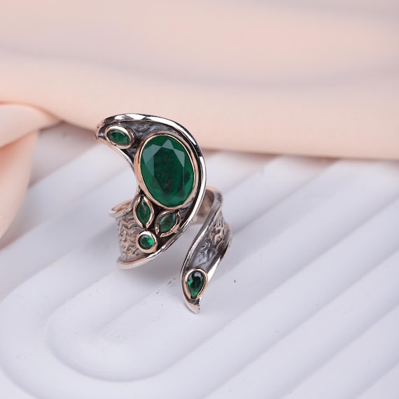 Adjustable Emerald Green Women’s Ring –Ottoman-Inspired Hürrem Sultan Style – Elegant Women’s Day Gift Jewelry, Women Ring Gift, Silver Ring