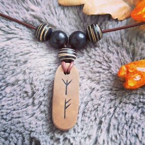 ALGIZ and FEHU runic pendant necklace in wood