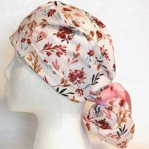 PonyTail Scrub Cap for Women, Scrub Hat, Floral on cream, Surgical Scrub Caps, Scrub Hats, Scrub Cap, Scrub Caps,surgical cap, operating cap