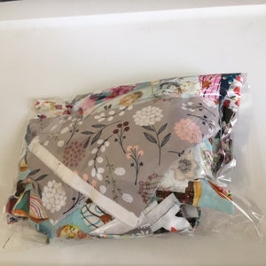 Fabric Scraps, Scrap fabric, Quilting fabric scraps, fabric pieces, quilting scraps, mixed fabric, grab bag, Fabric bundle, bundled fabric