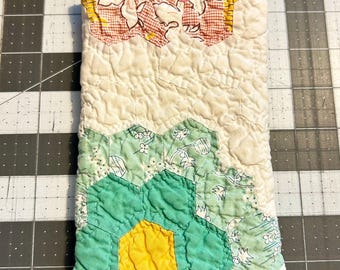 Upcycled Vintage Quilt Eyeglass Case, Repurposed Sunglasses Holder