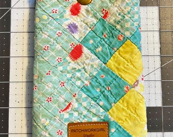 Upcycled Vintage Quilt Eyeglass Case, Repurposed Sunglasses Holder