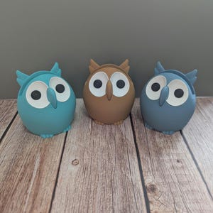 3Dプリントのフクロウ型メガネホルダー - デスク用メガネスタンド | かわいいフクロウ型メガネディスプレイ | ユニークなメガネスタンド | フクロウ型メガネ/サングラスホルダー