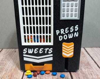 Mini Candy Vending Machine | 3d printed Desk candy dispenser | Fun Gift for Kids & Candy Lovers