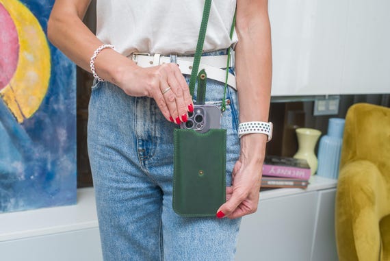 Green Real Leather Phone Bag — Crossbody Phone Holder with Card Slots, Adjustable Strap, Small Wallet Purse for Everyday Use