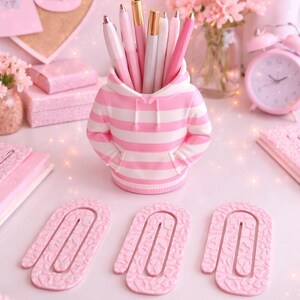 3D Printed Hoodie Pen Pot and Paperclip Set – Pink White Desk Organizer