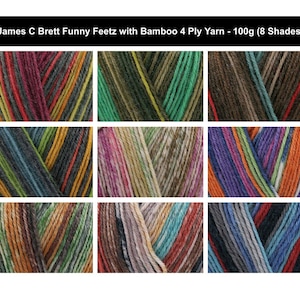 Può includere: Una collezione di filato James C Brett Funny Feetz with Bamboo 4 Ply in gomitoli da 100g, mostrata in una griglia di otto distinte varianti di colore variegate con strisce multicolori e toni sfumati per progetti di maglia e uncinetto.