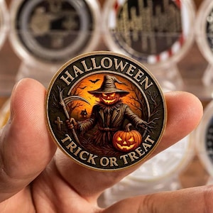 Scarecrow Pumpkin Gold Plated Souvenir Coin - Halloween Trick or Treat Collection Coin