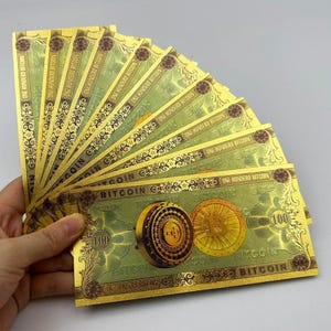 10PCS Gold Bitcoin Banknotes – 1 BTC & 100 BTC Plastic Souvenir Bills | Crypto Collectibles | Bitcoin Gift Notes | Gold Foil Décor