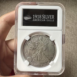 1918 Liberty Silver Dollar Replica Coin – Walking Liberty American Eagle Coin – Vintage US Collectible Gift for Coin Collectors