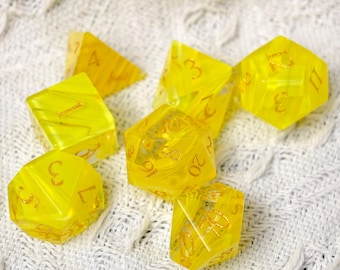 Golden Citrine Style Dice – Polyhedral DnD Dice Set or Single Dice – Yellow Crystal RPG Dice for Tabletop Gaming