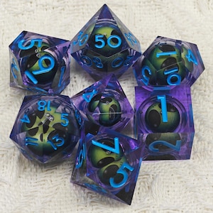 Alien Gaze Liquid Core Dice Set For RPGs, Full Dungeons and Dragons Dice Set For Gifts, Sharp Edge Beholder&#39;s Eye D&D Dice Set