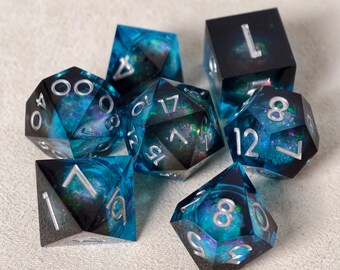 Midnight Ocean Liquid Core Dice Set, Handmade Sharp Edge Resin Dice for DnD, Blue Black Glitter Dice, RPG Tabletop Game, Dungeon and Dragon