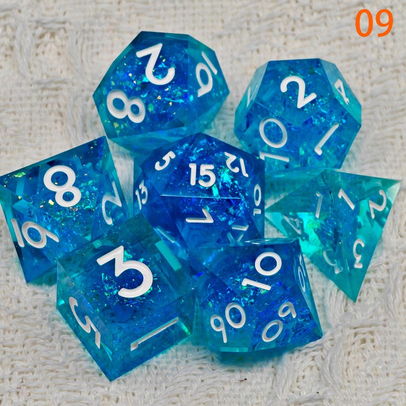 Handgjorda grönsvarta hartstärningar, tärningar med skarp kant, RPG polyedriska, harts-DND-tärningar, Dungeons and Dragons, DND-presenter, födelsedagspresent 09