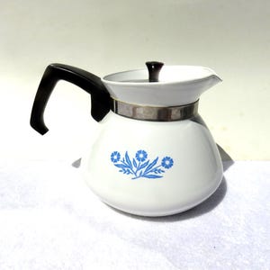 Corning Ware Blue Cornflower Coffee Pot 6 Cup – Vintage Teapot Kettle with Lid