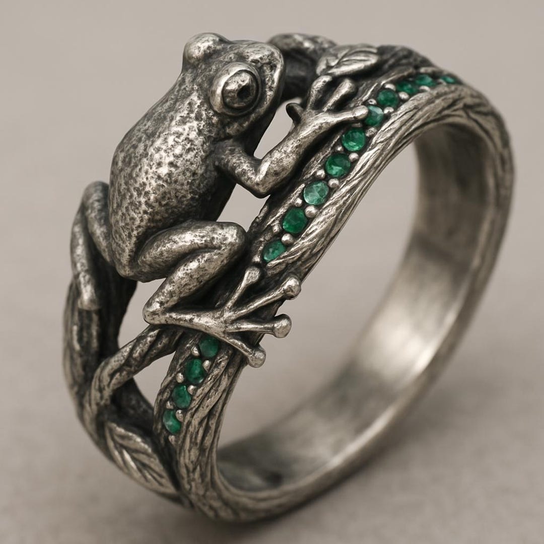 Sterling Silver Frog Ring – Handmade Emerald Accent Animal Jewelry - Etsy