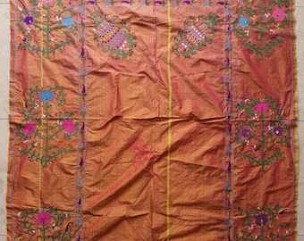 Vintage Uzbek Suzani: Mid-Century Silk Embroidery, Central Asian Textile (200x150cm)