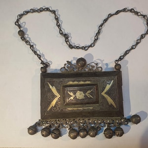 18th–Early 19th C. Central Asian Silver Qur’an Holder Amulet – Islamic Antique Talisman Necklace