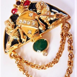 Giovanni Torlonia lion crest heraldry brooch pin, signed vintage medal pin with chains, 1980s