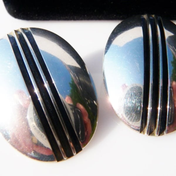 Yazzie Johnson sterling silver post earrings, Navajo silversmith, vintage modernistic oval design, pierced ears