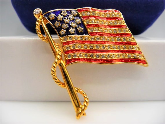 Camrose & Kross JBK unfurled American flag brooch pin, Jacqueline Bouvier Kennedy, NO BOX