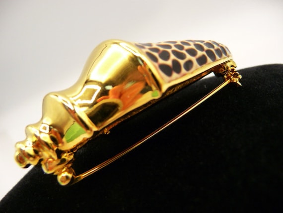 Kenneth Jay Lane spotted sea shell brooch pin, co… - image 6