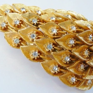 Arbor botanical leaf pine cone pin brooch, gold tone clear rhinestone, unsigned vintage, mid century image 3