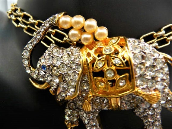 Elizabeth Taylor for Avon elephant brooch pin, El… - image 3