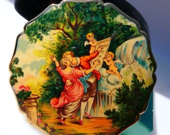 Stratton ladies compact, lovers in the garden, made in England, vintage purse accessory