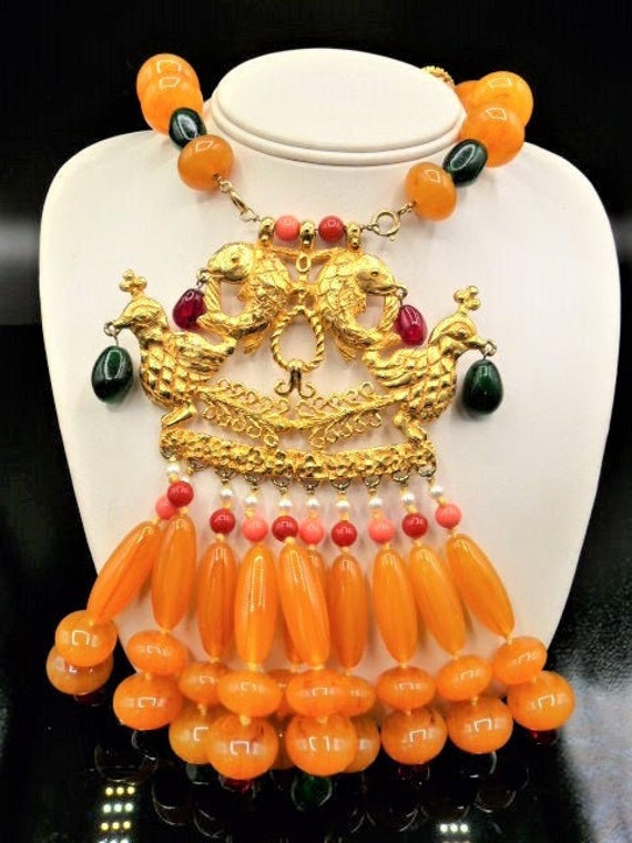 Kenneth Jay Lane hand knotted resin gold tone tri… - image 1