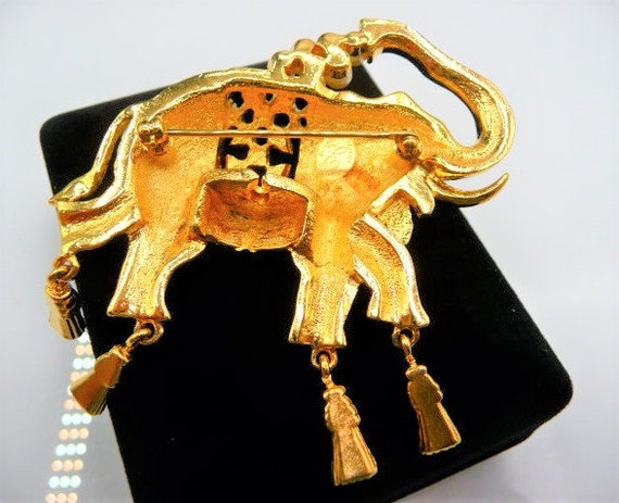 Elizabeth Taylor for Avon elephant brooch pin, El… - image 9