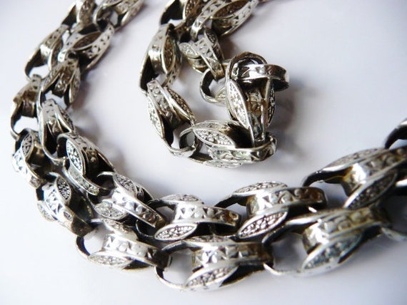 Victorian style sterling silver chain, floral emb… - image 6