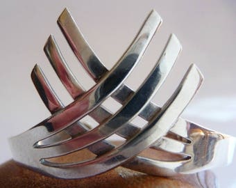 Taxco Mexico Los Ballesteros sterling silver cuff, Aztec ancient design, vintage southwestern