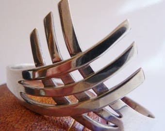 Vintage Taxco Mexico Los Ballesteros sterling silver cuff, southwest Aztec ancient design, Small