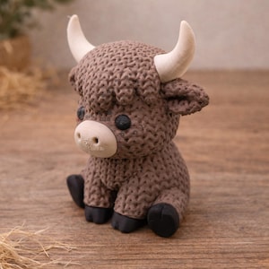 Knitted Highland Cow Figurine – Knitted Style Farm Animal Gift