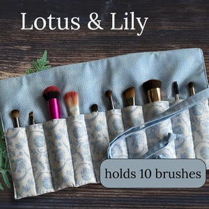 Floral Travel Makeup Brush Holder: Blue Cotton Roll-Up Pouch