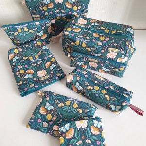 EN STOCK, expédiée sous 1 jour ouvré, Trousse de toilette thème fleurs libellule papillon, pochette thème fleurs, trousse à maquillage image 6